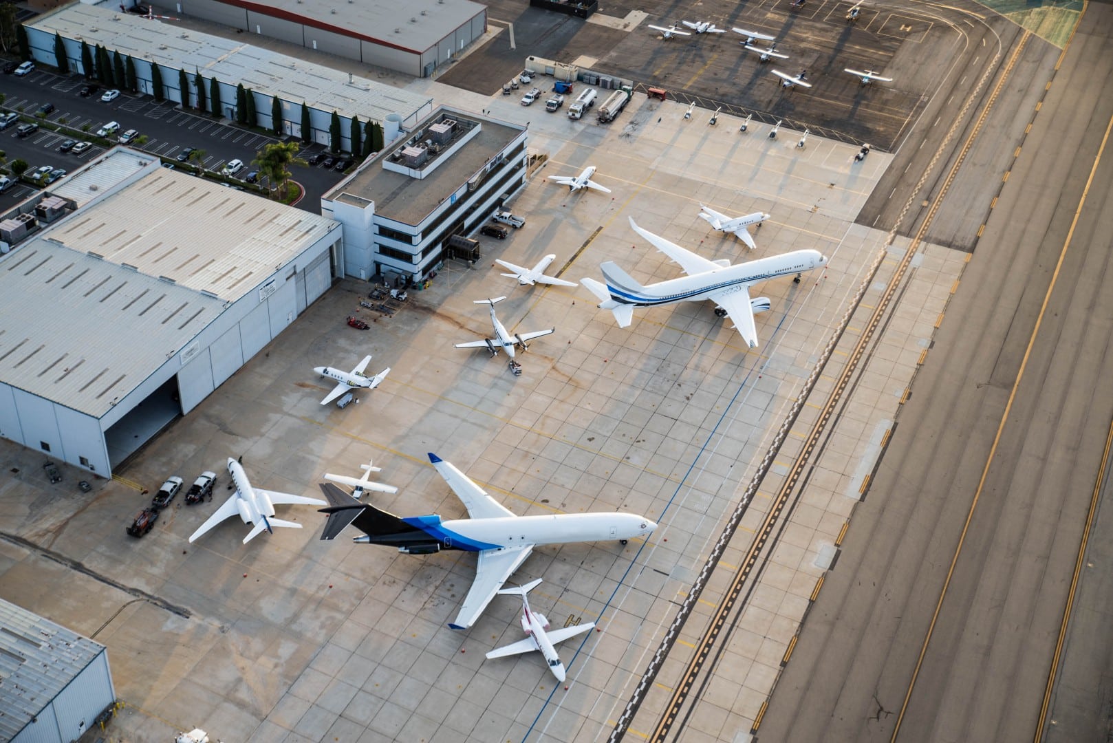 Paine Field or Sea-Tac? The Airport Choice That Changes the Whole Trip